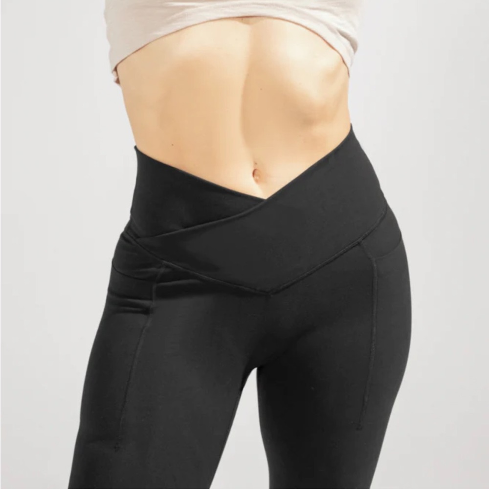 Popflex crisscross hourglass flares (M)